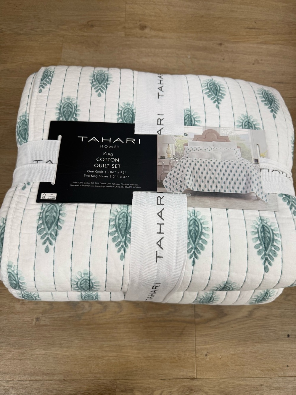 TAHARI HOME QUILT SET